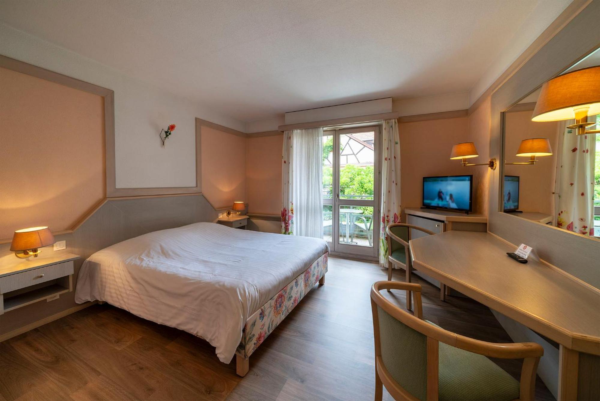 Hotel A La Vignette - Colmar-Nord Saint-Hippolyte  Exteriér fotografie