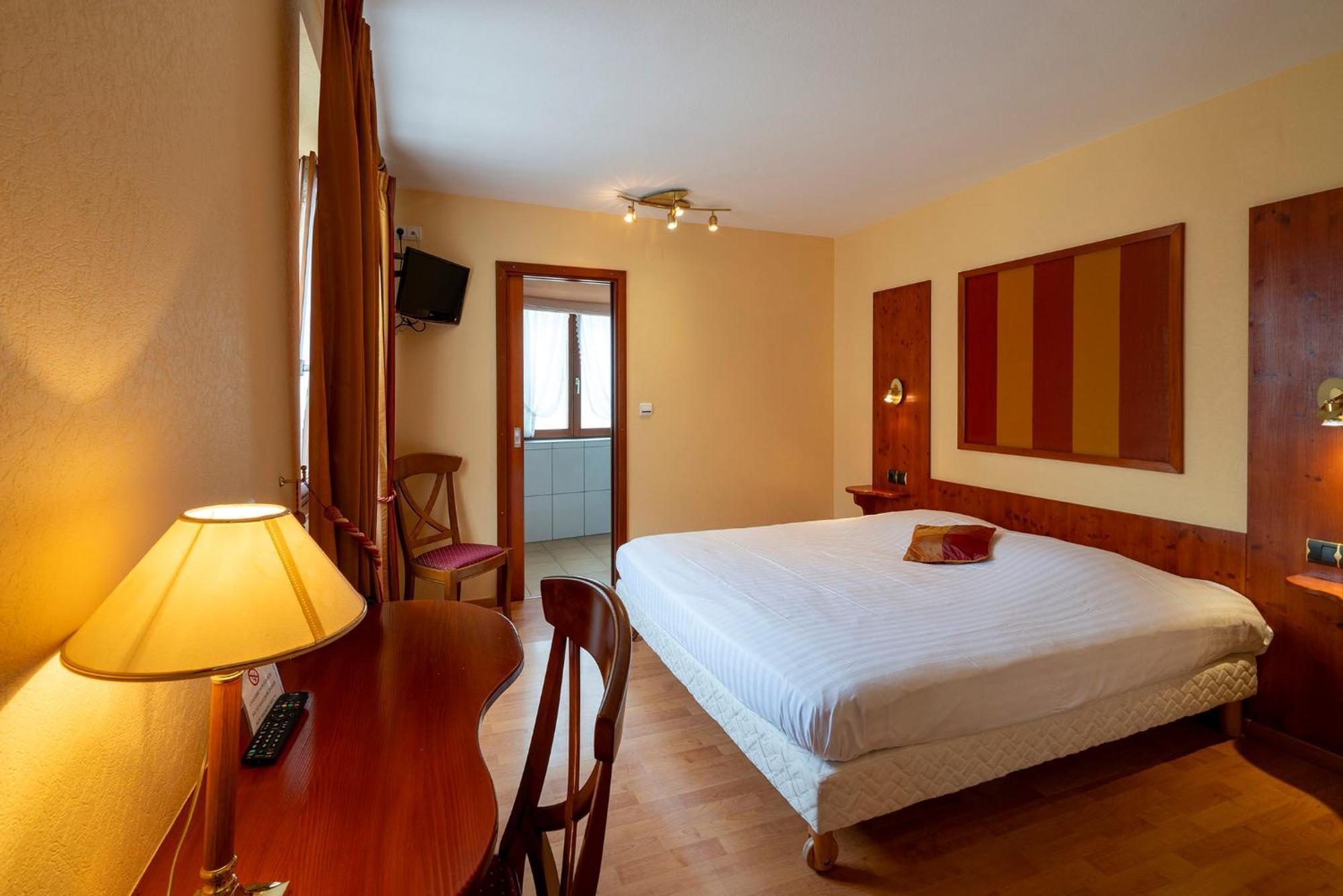 Hotel A La Vignette - Colmar-Nord Saint-Hippolyte  Exteriér fotografie