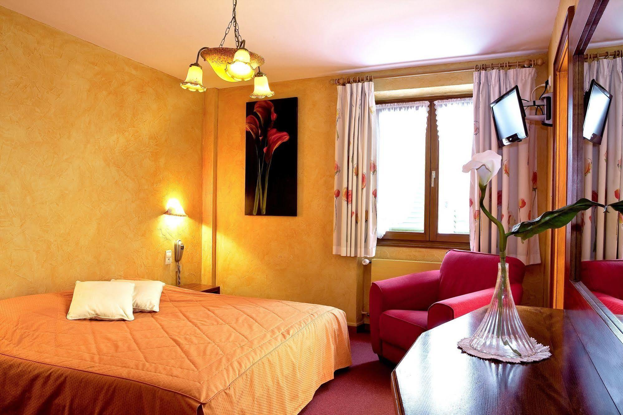 Hotel A La Vignette - Colmar-Nord Saint-Hippolyte  Exteriér fotografie